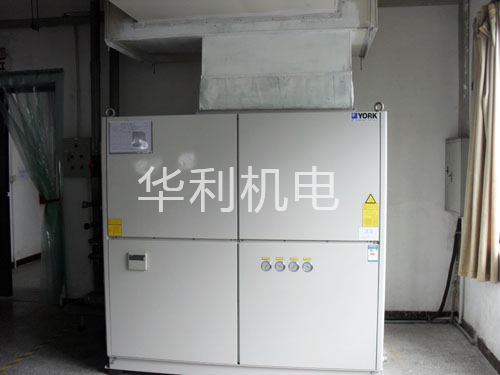 约克水冷柜机