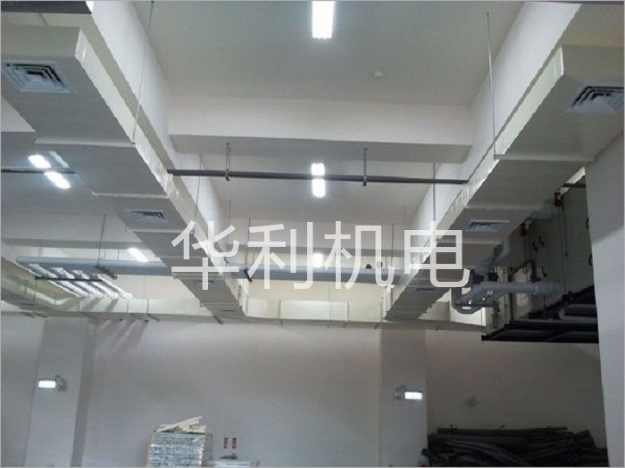 约克水冷柜机风管安装